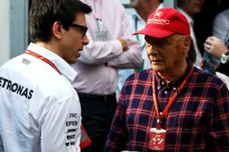 Wolff haalt oude herinnering van Lauda op: 'Je kan mijn reet likken'