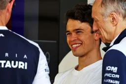 Mercedes não deixa despedida de De Vries passar despercebida