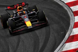 Definitieve startopstelling | Verstappen vanaf pole, één pitlane-start