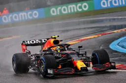 Perez vreest voor snelheid Mercedes: ‘In zulke bochten zijn ze oppermachtig