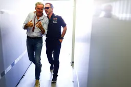 Wie is de manager van Max Verstappen?