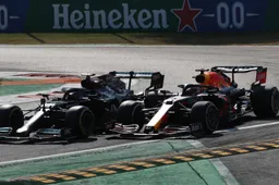 Verstappen krijgt kritiek: ''Het toont eigenlijk een gebrek aan zelfbeheersing''