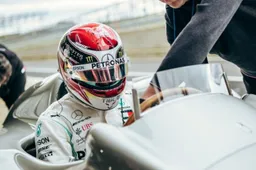 Hamilton vereerd door vergelijking Senna, maar is er ook een beetje klaar mee.