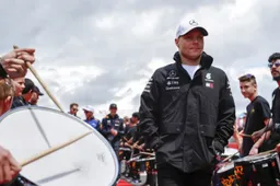 Valtteri Bottas moet zich melden bij de wedstrijdleiding (Update)