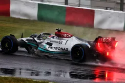 Mercedes afraid to make predictions yet: 'Quite difficult'