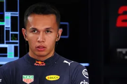 Albon over zijn prestaties: “Vrijdag is elke keer een worsteling”