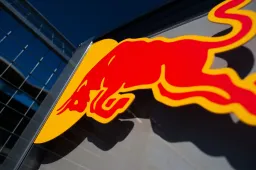 Red Bull hint weer op aankondiging: nieuwe deal voor Perez aanstaande?