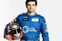 Carlos Sainz reveals his new helmet for 2020