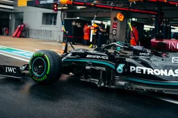 Roaring engine seen in first video of new Mercedes car