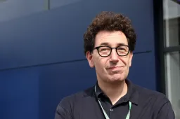 Herbert critica Audi pela contratação de Binotto: "Não fez o suficiente"