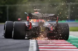 Verstappen boos op Latifi: "Wat een f*cking blinde"