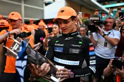 A escola de Norris faz uma homenagem comovente após sua vitória no GP de Miami