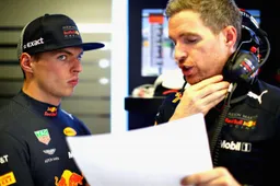 Versnellingsbakwissel voor Max Verstappen!
