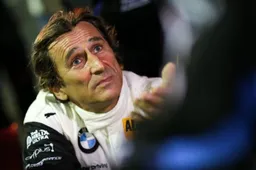 Alex Zanardi pakt in Emmen opnieuw wereldtitel handbiken