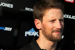 Grosjean lacht als een boer met kiespijn: "Bottas bood mij zijn vloer aan..."