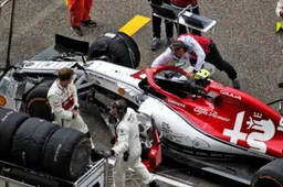 Giovinazzi on Raikkonen: He is a fantastic driver with a lot experience"