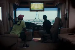 Hamilton neemt het op tegen King Bach in FIFA 19 challenge