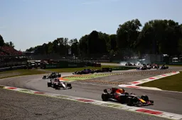 Paul di Resta: "Ferrari moet hopen dat Red Bull Mercedes bezighoudt"
