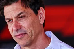 Wolff: 'Wenn wir unter den ersten sechs gestartet wären, hätten wir Max halten können'.