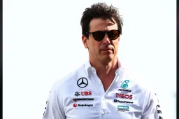 Wolff aimerait bien avoir Verstappen : "Pour lui, je ferais un poirier"