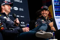 F1 Social Stint | Verstappen et Perez montrent leurs talents de footballeurs