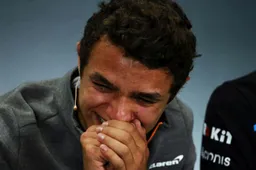 Verstappen en Norris liggen dubbel om 'Ocon' op Spa!
