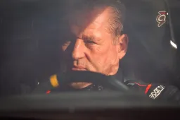 Max und Jos Verstappen in Aktion in Österreich: Jos fährt auch für Red Bull