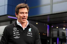 Wolff sulla W14: "La macchina è molto difficile da guidare".