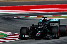 Red Bull versus Mercedes: Where does Red Bull drop stitches?