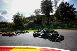 Mercedes verklaart: "Beseften dat Verstappen dan grote bedreiging zou vormen"