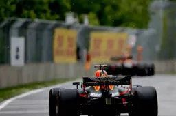 Watch: Verstappen hits the Wall of Champions