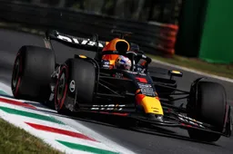 Seltener Moment: Lächelnder Verstappen freut sich über zweiten Platz in Italien