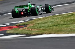Bottas en Zhou in gevecht om stoeltje bij Audi: 'Mijn opties zijn beperkt'