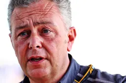 Pirelli chief explains to Vettel that there is nothing wrong with rain tire