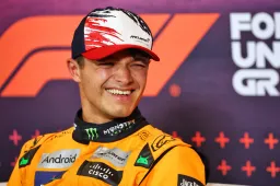 Norris se ríe de Marko tras su comentario: '¡Es divertido!'