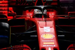 Vettel: "De auto bouwt teveel weerstand op"
