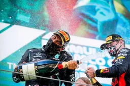 Van der Garde: ''In de regen is het een tweestrijd tussen Hamilton en Verstappen''
