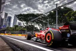 FIA oordeelt: Dit is de straf voor Ferrari en Leclerc na VT3 in Singapore