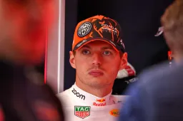 Verstappen biecht vals spel op: 'Ik duwde hem in de bosjes'