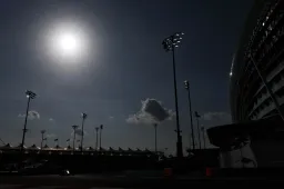 Ricciardo won voor het laatst een duel in 2020: wint hij wel van Tsunoda?