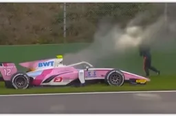 Alle crashes en DNF's van laatste F2-seizoen in één video