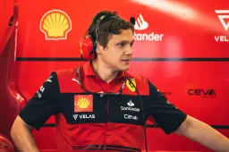 Wie is Rupert Manwaring, de trainer van Max Verstappen?