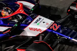 Tsunoda und Hadjar machen in Imola die ersten Meter im Auto der Racing Bulls 2025