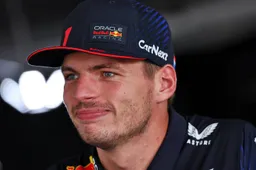 Verstappen verruilt simracen eenmalig voor online voetbalgame