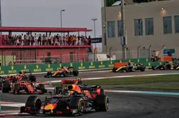 De zondag van GP Abu Dhabi: Verstappen klaagt over vertraging, Ferrari ontsnapt