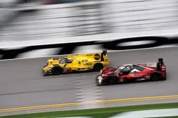 Jornalista revela que Albon disputará as 24 Horas de Daytona
