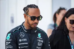 Lewis Hamilton has a very SCARY high speed spin during FP1