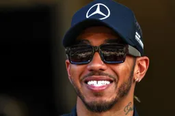 Russell bij Mercedes nog niet langs Hamilton: 'Lewis had pech'