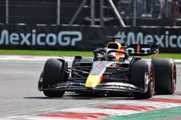 Start GP van Mexico | Verstappen behoudt leiding, Hamilton blijft dichtbij