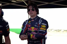 Video: Tom Cruise test een Red Bull F1 auto!